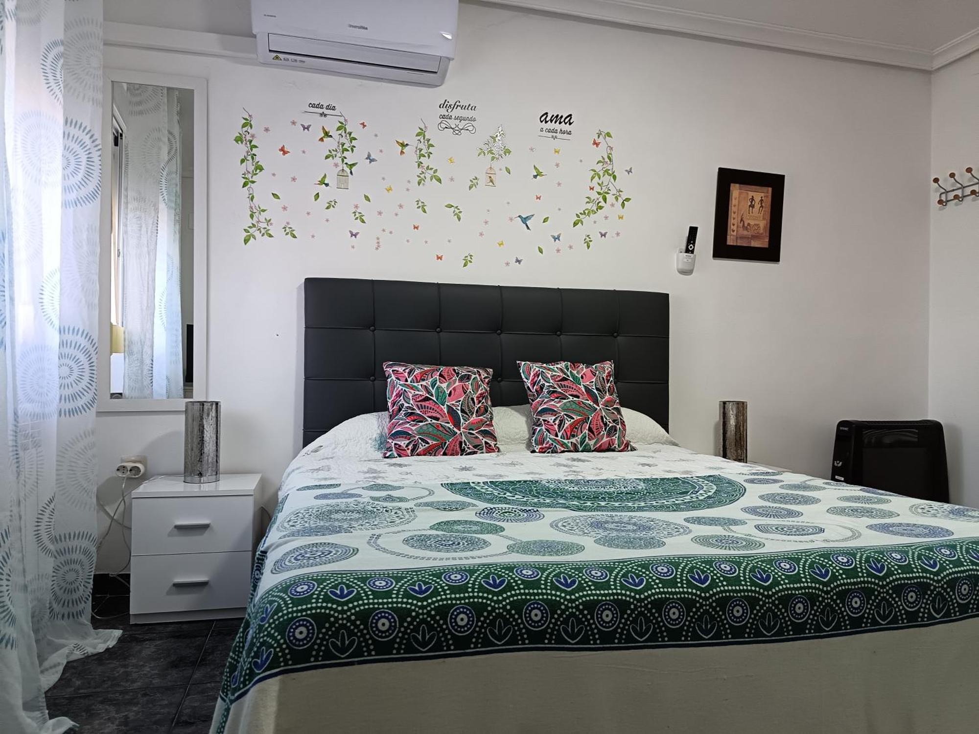 Casa Oasis Puertollano, Una Casa Rural En Puertollano, Agradable, Con Piscina En Zona Tranquila Zewnętrze zdjęcie